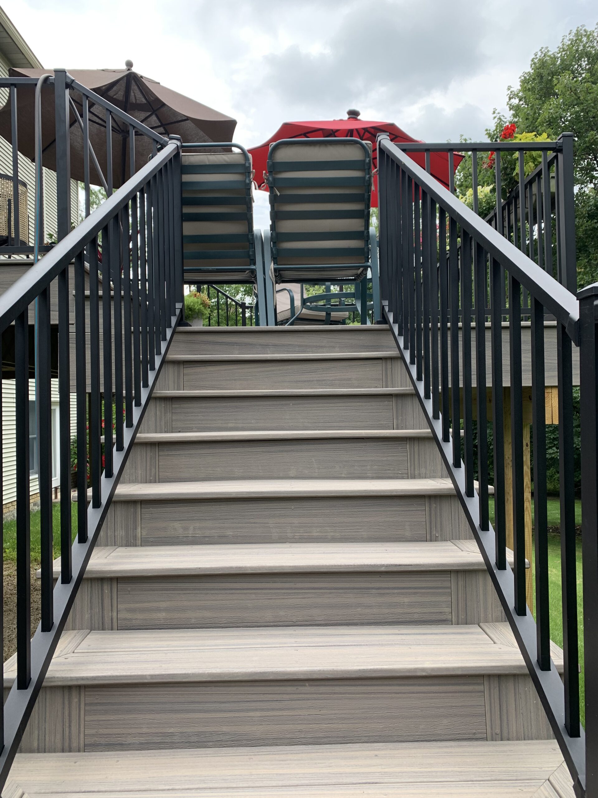 Aluminium Deck Railing on Trex Deck